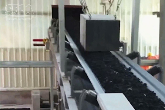 越南时产15吨烟煤磨粉线